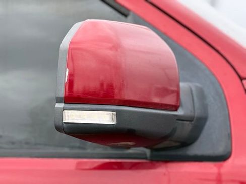 Used 2015 Ford F150 Lariat image 10