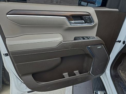 Used 2023 GMC Sierra 1500 SLT w/ SLT Premium Package image 13