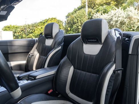 Used 2015 Mercedes-Benz SL 550 image 14