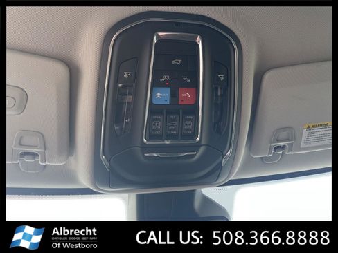 Used 2024 Jeep Grand Cherokee L Limited image 30