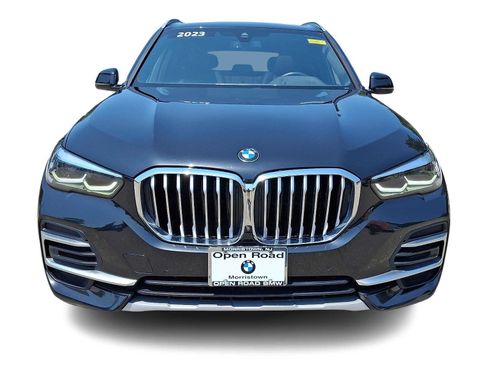 Used 2023 BMW X5 xDrive40i w/ Premium Package AWD/4WD image 2