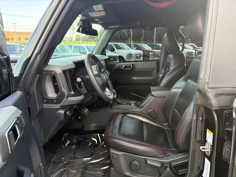 Used 2022 Ford Bronco 4-Door AWD/4WD image 12