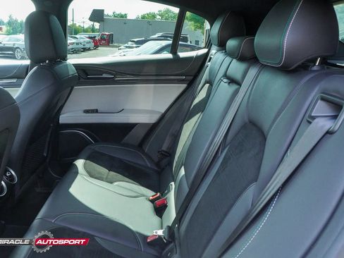 Used 2019 Alfa Romeo Stelvio Quadrifoglio w/ Driver Assist Dynamic Package AWD/4WD image 25