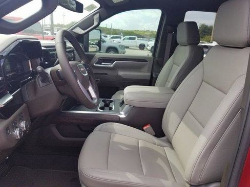 New 2025 GMC Sierra 2500 SLT w/ SLT Premium Package image 10