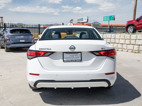 Used 2022 Nissan Sentra SV FWD image 6