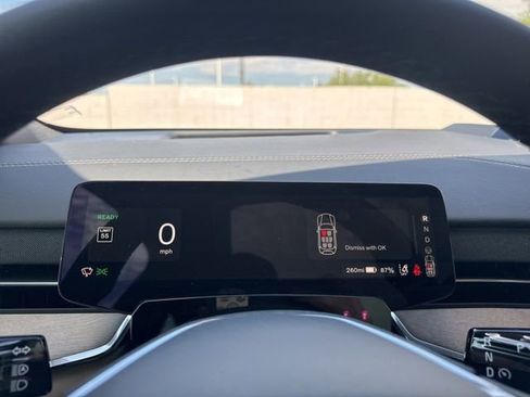 New 2025 Volvo EX90 Plus image 26