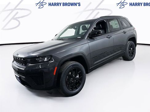 New 2026 Jeep Grand Cherokee Altitude image 1