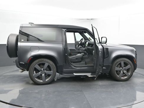 Used 2023 Land Rover Defender 90 V8 image 62