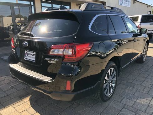Used 2017 Subaru Outback 2.5i Limited AWD/4WD image 2