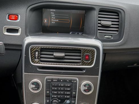 Used 2013 Volvo S60 T5 image 13