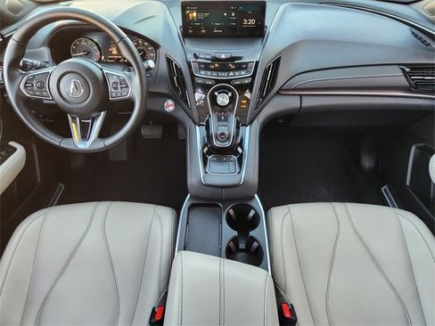 Used 2025 Acura RDX SH-AWD image 10