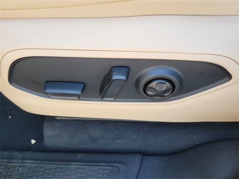 New 2025 Jeep Grand Cherokee L Limited w/ Luxury Tech Group II image 17