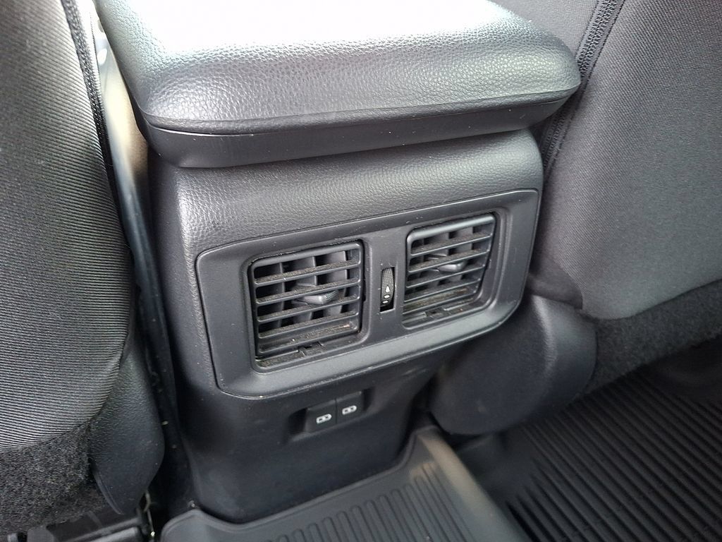 Certified 2025 Toyota RAV4 XLE AWD/4WD image 11