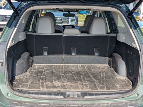 Used 2023 Subaru Forester Limited AWD/4WD image 13