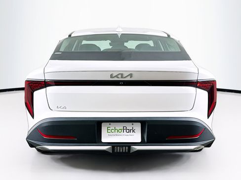 Used 2025 Kia K4 LXS image 7