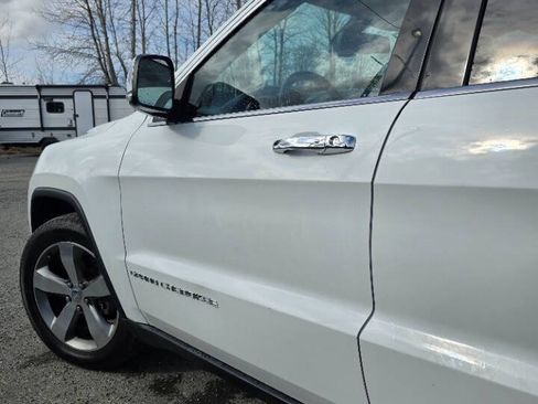 Used 2014 Jeep Grand Cherokee Limited AWD/4WD image 7