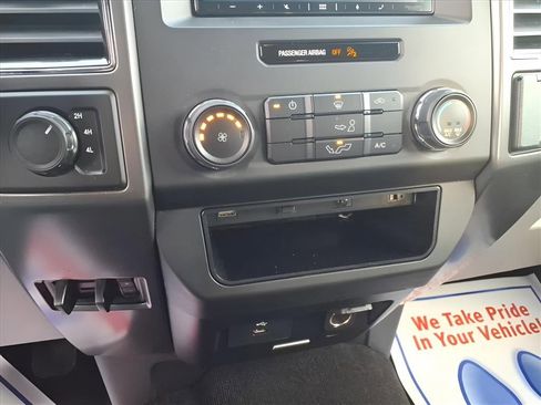 Used 2018 Ford F150 XLT w/ XTR Package image 12