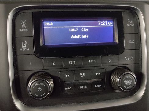 Used 2020 RAM 1500 Express image 25