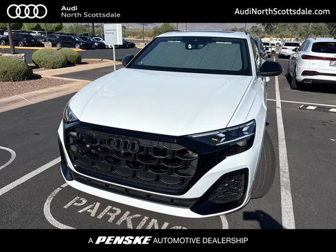 Used 2025 Audi SQ8 Prestige AWD/4WD image 1