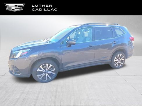 Used 2022 Subaru Forester Limited AWD/4WD image 1