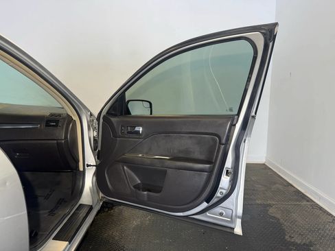 Used 2012 Ford Fusion SEL FWD image 23