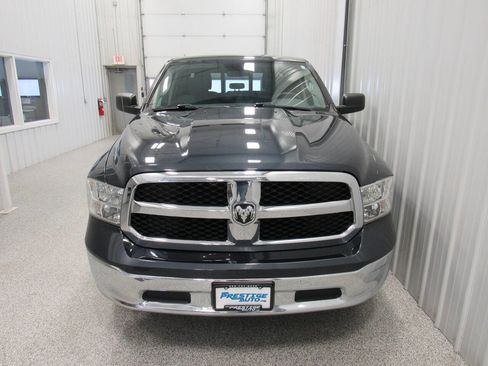 Used 2019 RAM 1500 Classic SLT AWD/4WD image 9