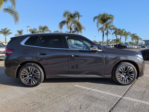 Used 2025 BMW X3 xDrive30i w/ Premium Package image 11