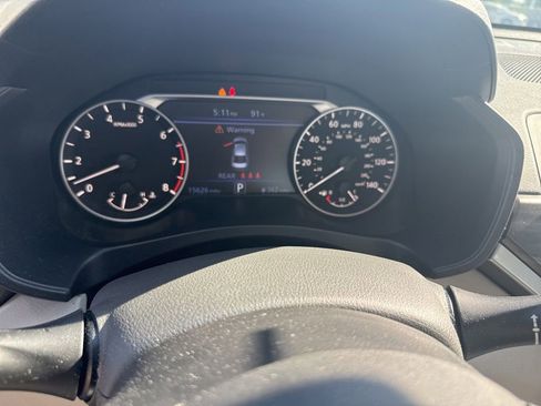 Used 2023 Nissan Altima 2.5 SV AWD/4WD image 16