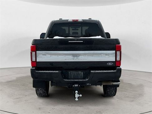 Certified 2022 Ford F350 Platinum w/ FX4 Off-Road Package image 4