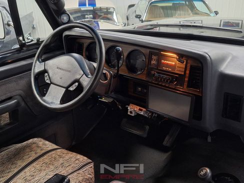 Used 1993 Dodge D/W Truck 250 AWD/4WD image 27