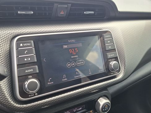 Used 2019 Nissan Kicks SV FWD image 13