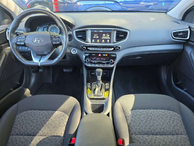 Used 2017 Hyundai Ioniq SEL FWD image 18
