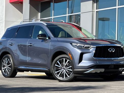Used 2022 INFINITI QX60 Sensory w/ Vision Package image 2