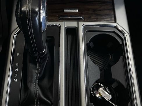 Used 2018 Ford F150 Lariat w/ Equipment Group 502A Luxury image 39