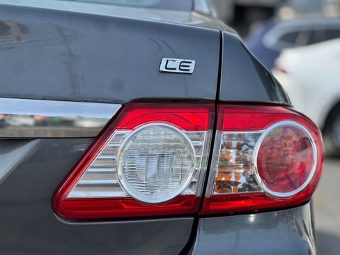 Used 2013 Toyota Corolla LE image 10