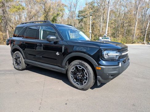 New 2025 Ford Bronco Sport Outer Banks w/ Outer Banks Tech Package+ AWD/4WD image 2