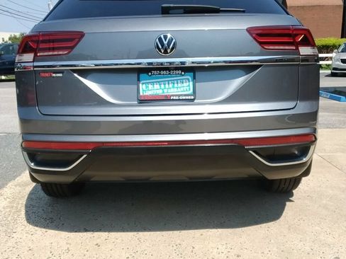 Used 2021 Volkswagen Atlas Cross Sport S FWD image 3
