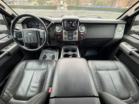 Used 2014 Ford F250 Lariat w/ Lariat Ultimate Package AWD/4WD image 19