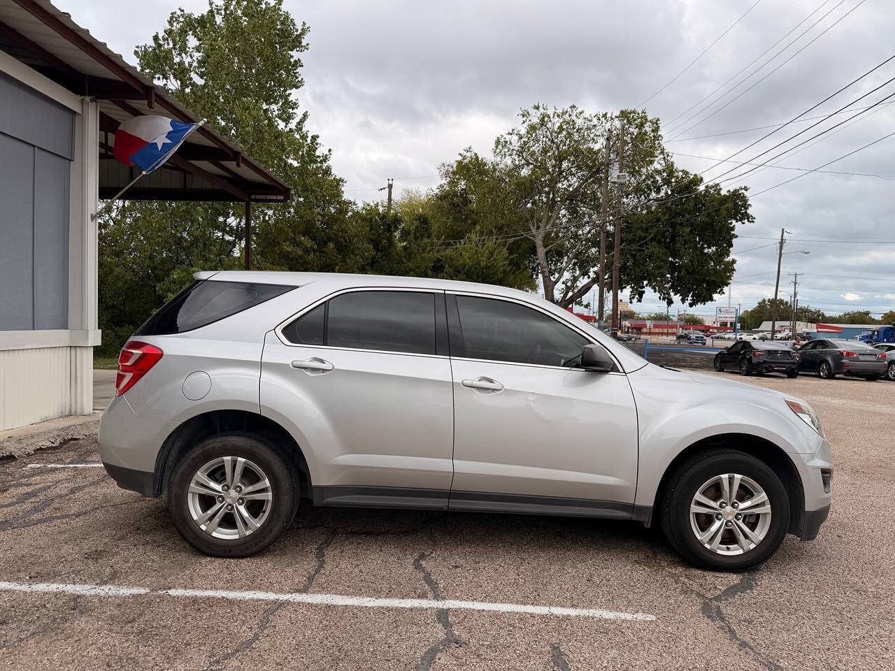Used 2017 Chevrolet Equinox LS FWD image 5
