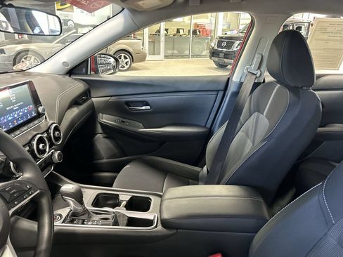Certified 2025 Nissan Sentra SV FWD image 3