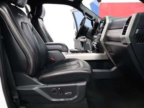 Used 2022 Ford F350 Platinum AWD/4WD image 8