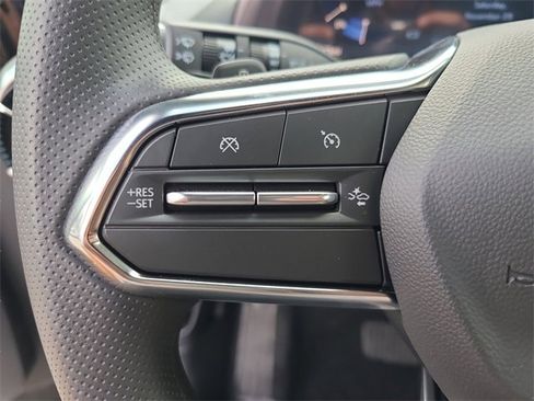 New 2026 Chevrolet Equinox EV LT image 28