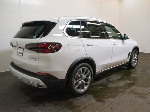 New 2026 BMW X5 xDrive40i w/ Premium Package image 4