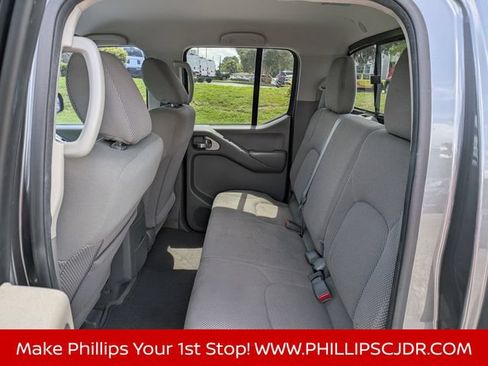 Used 2016 Nissan Frontier SV RWD image 13