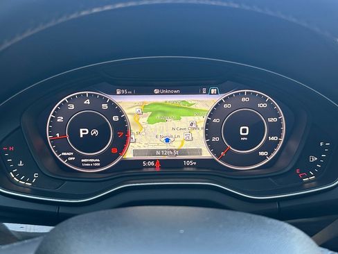 Used 2019 Audi Q5 Prestige w/ Prestige Package image 25