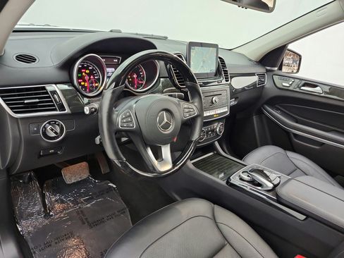 Used 2018 Mercedes-Benz GLS 550 4MATIC image 9