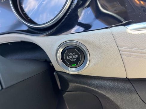 Used 2023 Buick Encore GX Essence w/ Experience Buick Package FWD image 23