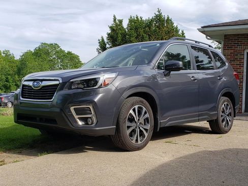 Used 2021 Subaru Forester Limited AWD/4WD image 1