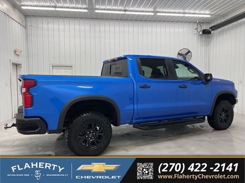 Used 2025 Chevrolet Silverado 1500 ZR2 w/ Technology Package AWD/4WD image 2