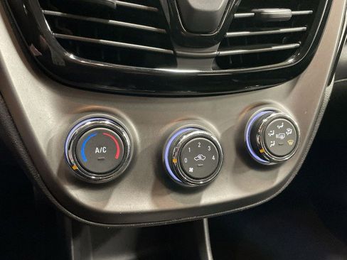 Used 2021 Chevrolet Spark LT image 20